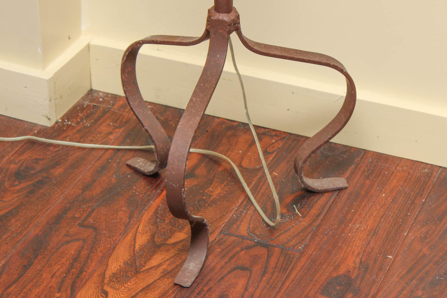 Rustic Wrought Iron Floor Lamp | EBTH